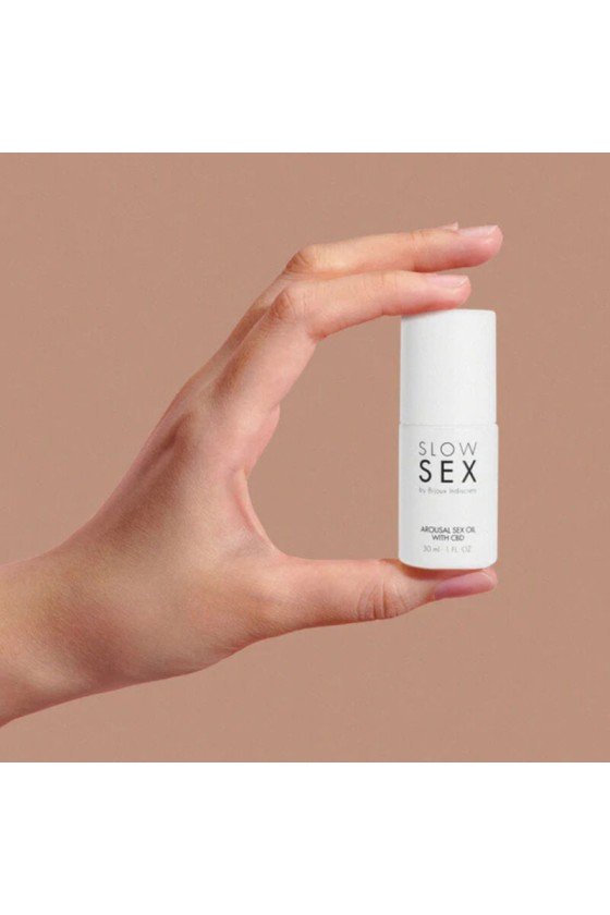 BIJOUX - ÓLEO DE MASSAGEM SEXUAL SLOW SEX COM CBD 30 ML