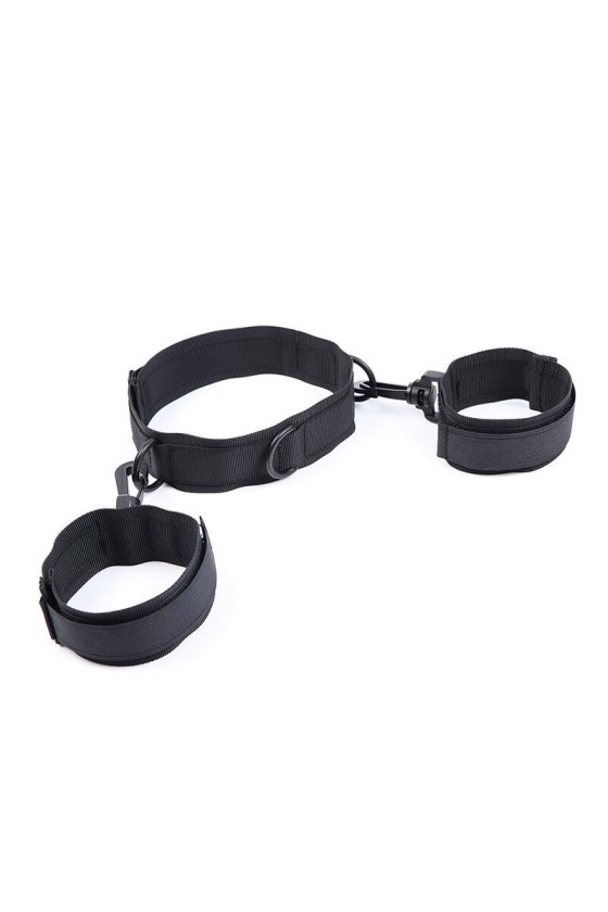 OHMAMA FETISH - NYLON HANDCUFFS AND COLLAR